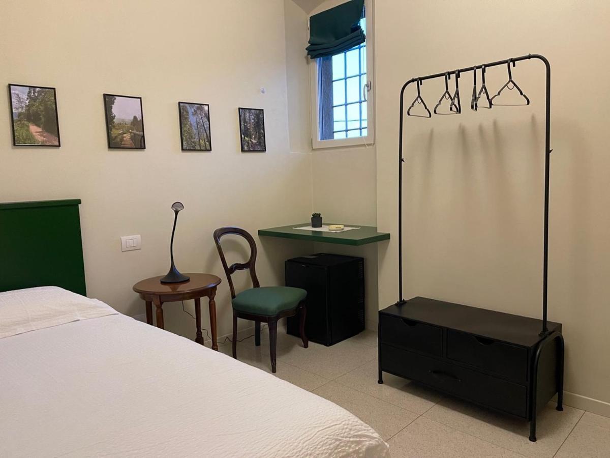 Foresteria Antica Bastia B&B Бергамо Екстериор снимка